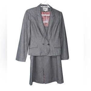 VINTAGE 2 Piece Wool Blend Skirt Suit Set